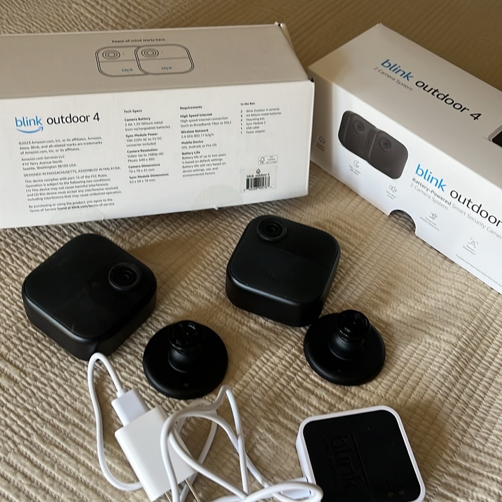 Blink outdoor 4 - 2 camera system